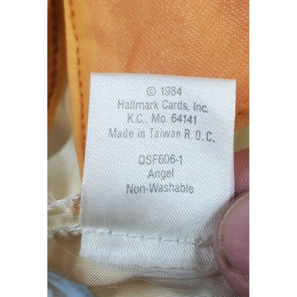 Vintage 1984 Hallmark "Stuffables" Christmas Angel Stocking Wings Satin Orig Tag - Picture 7 of 9